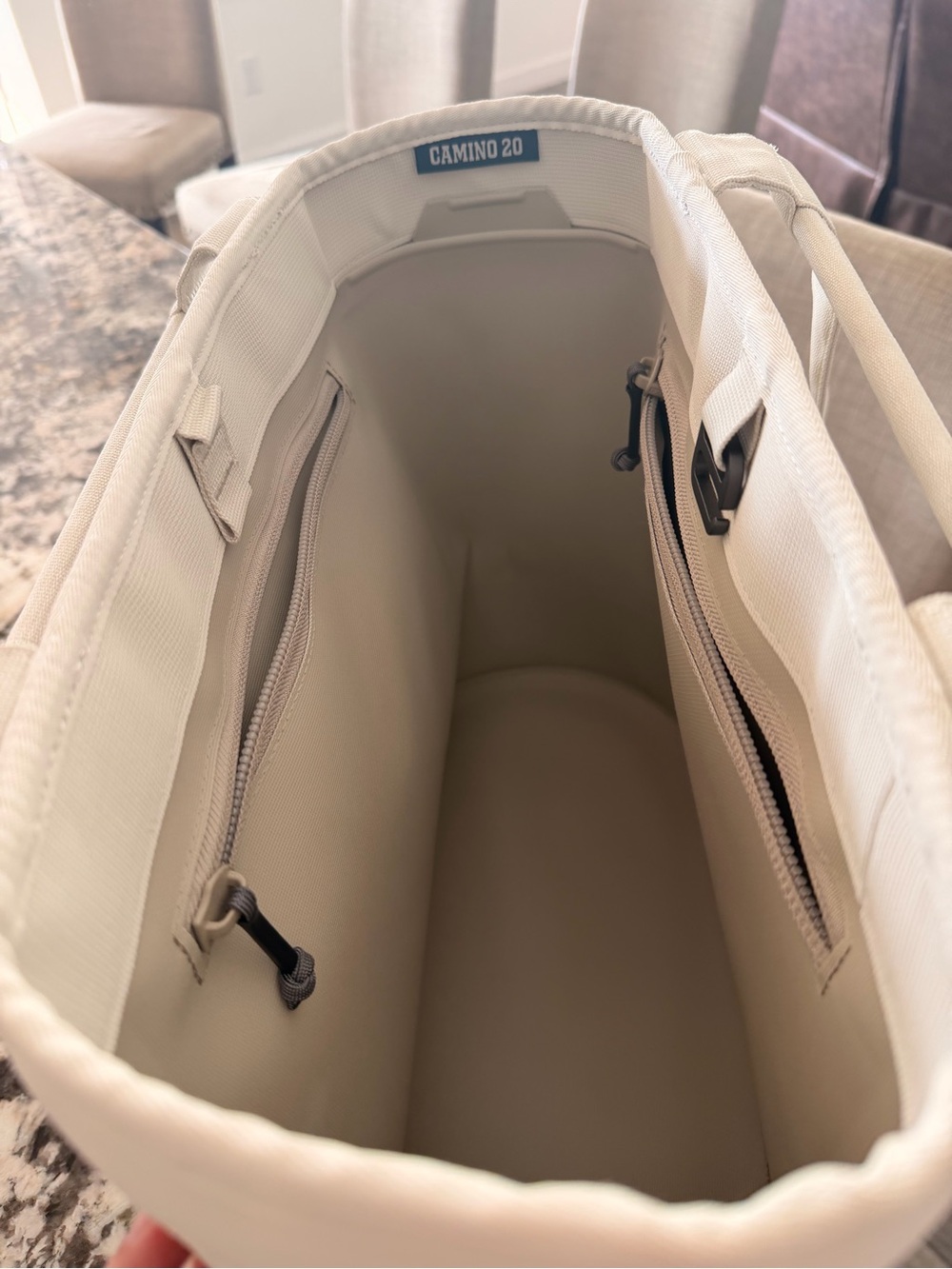 Yeti Camino 20 tote Bag in tan - Picture 3 of 5
